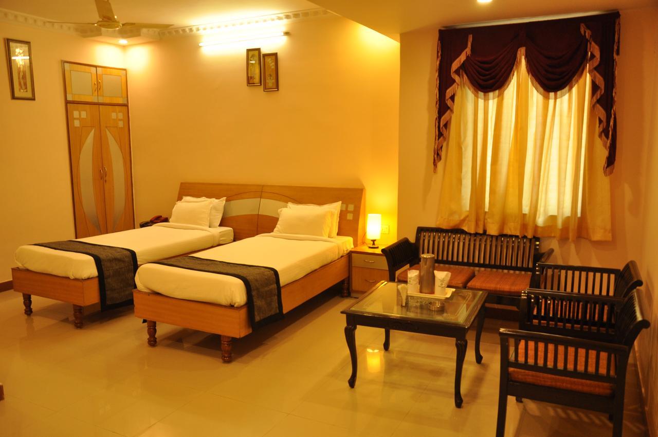 Hotel Kuber Palace Ranchi Exterior photo